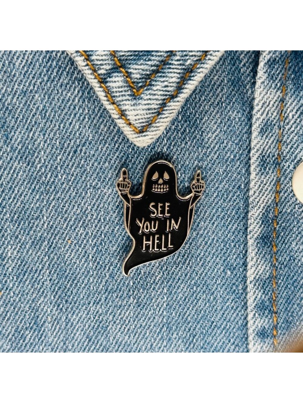 ⭐See You In Hell Enamel Brooch Badges Pin Middle Finger Ghost Halloween Horror⭐